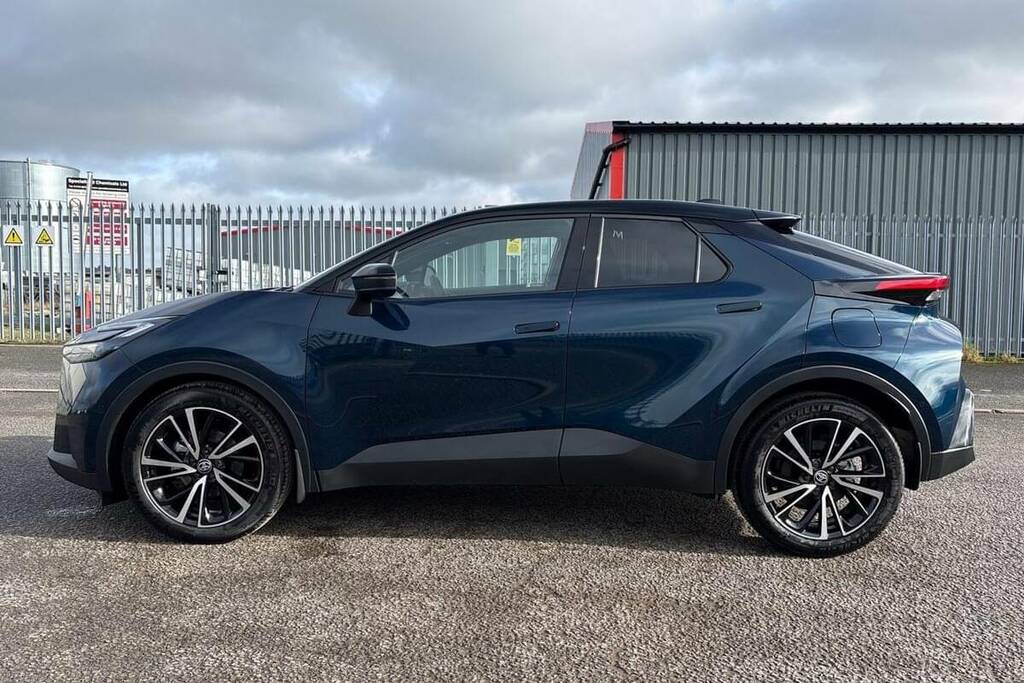 Toyota C-Hr 1.8 Hybrid Excel Cvt FV75VOK #3