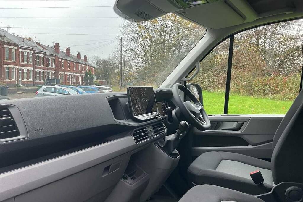 Volkswagen Crafter 2.0 Tdi 140Ps Commerce High Roof Van BG75CWY White #2
