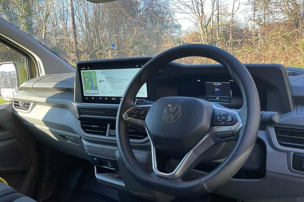 Volkswagen E-Transporter 100Kw 65Kwh Commerce Plus Van BD75ZGY Green #6