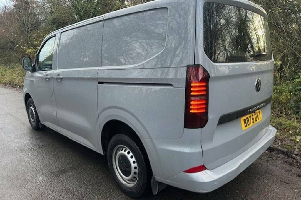 Volkswagen Transporter 2.0 Tdi 150 Commerce Plus Van BD75DVT Grey #3
