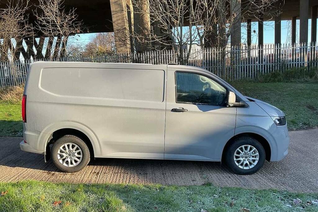 Volkswagen E-Transporter 160Kw 65Kwh Commerce Pro Van BD75OOB Grey #4