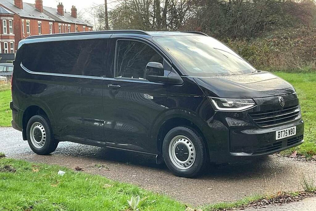 Volkswagen Transporter 2.0 Tdi 110 Commerce Plus Van BT75WBO Black