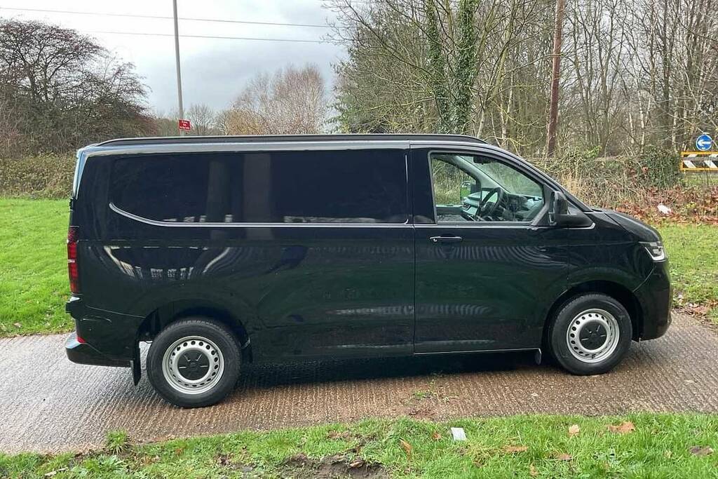 Volkswagen Transporter 2.0 Tdi 110 Commerce Plus Van BT75WBO Black #4