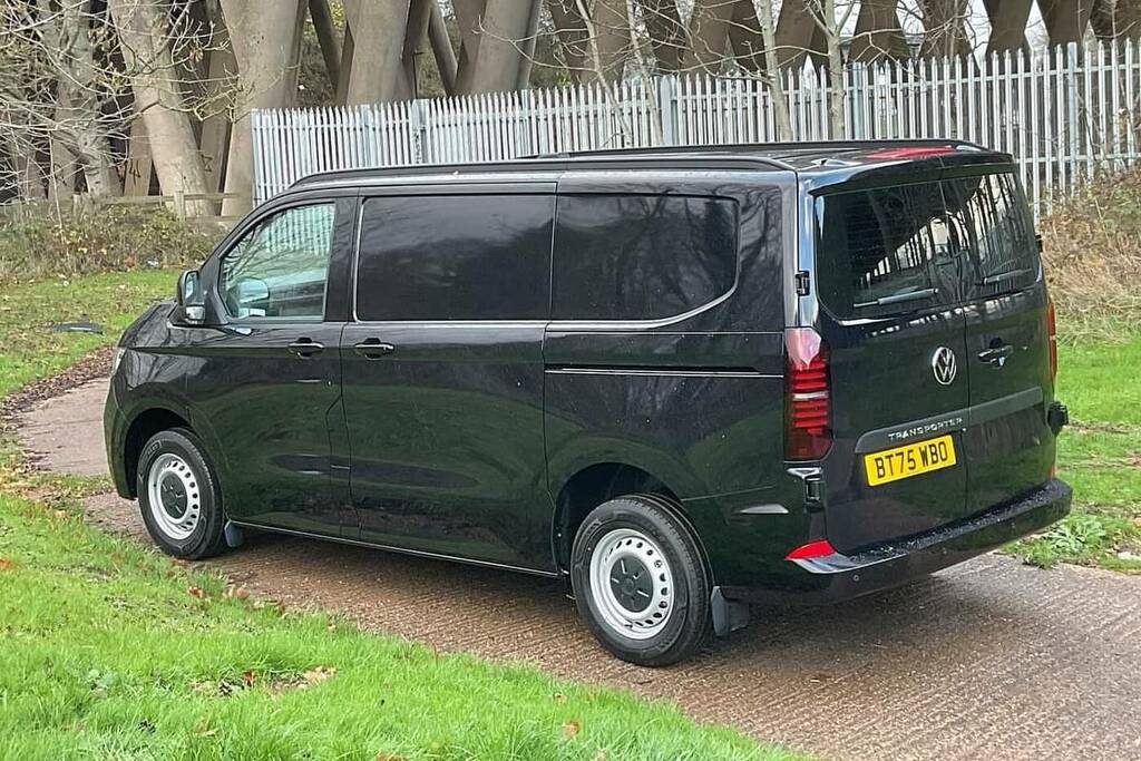 Volkswagen Transporter 2.0 Tdi 110 Commerce Plus Van BT75WBO Black #3
