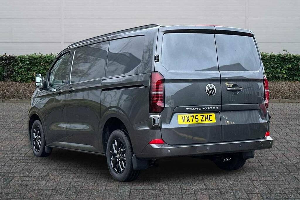 Volkswagen Transporter 2.0 Tdi 170 Commerce Pro Van VX75ZHC #3
