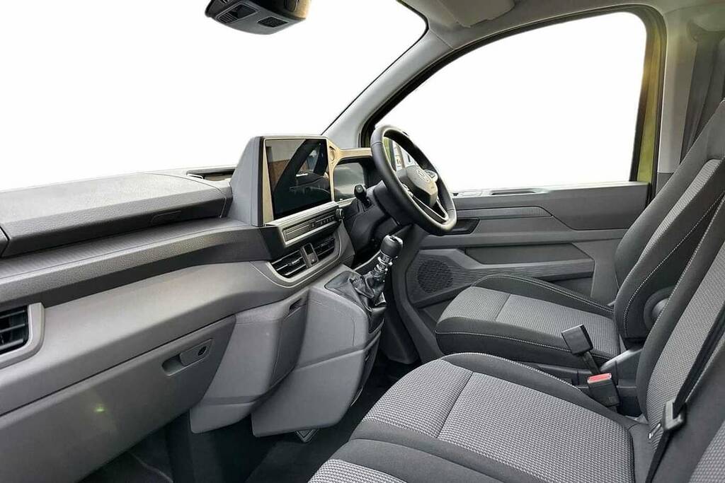 Volkswagen Transporter 2.0 Tdi 110 Commerce Pro Van VN75UHG Green #2