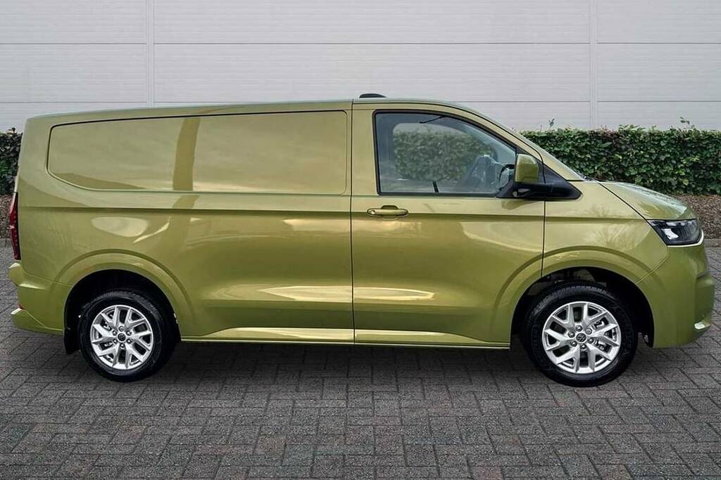 Volkswagen Transporter 2.0 Tdi 110 Commerce Pro Van VN75UHG Green #4