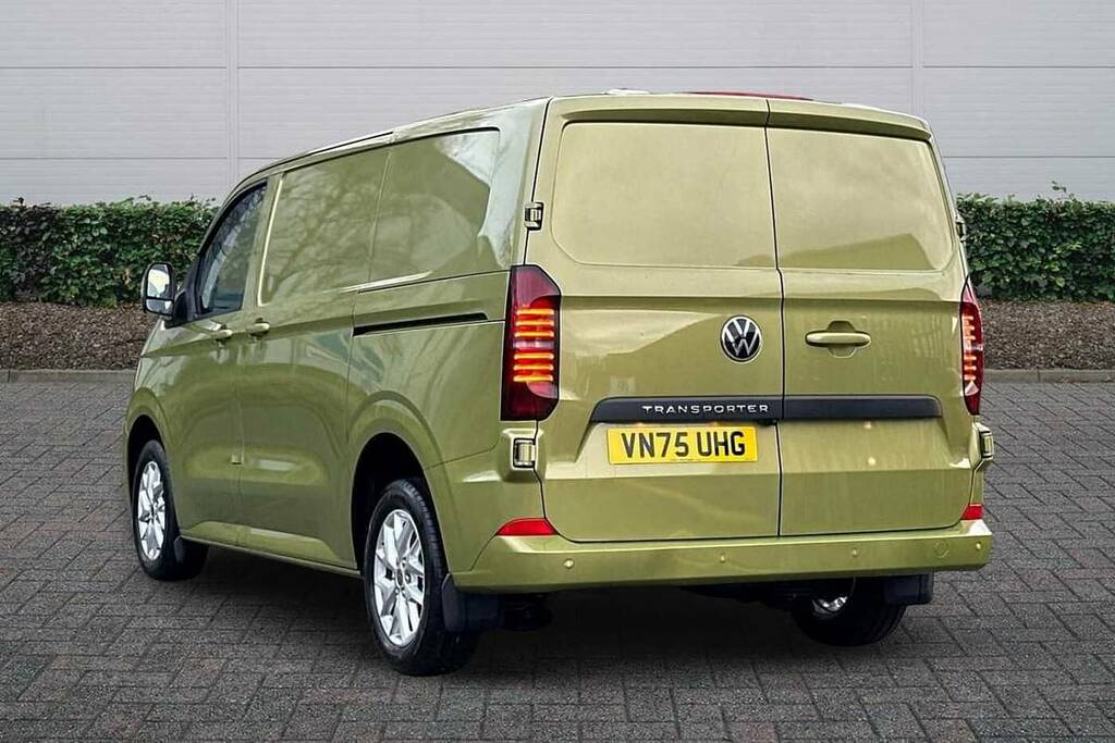 Volkswagen Transporter 2.0 Tdi 110 Commerce Pro Van VN75UHG Green #3