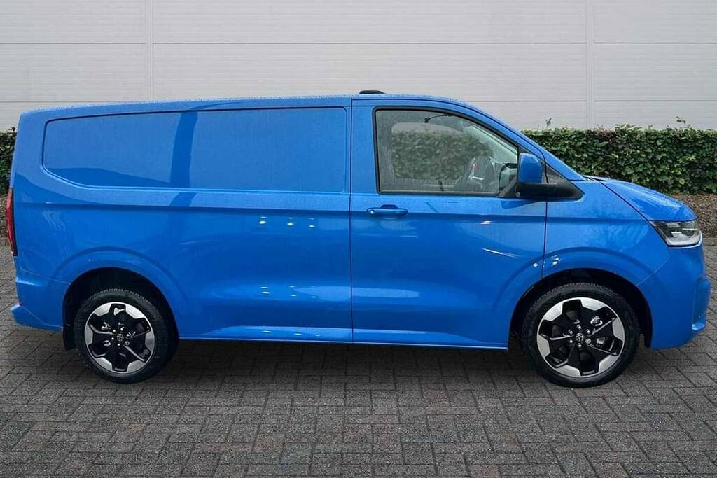 Volkswagen Transporter 2.0 Tdi 150 Commerce Pro Van 4Motion VN75XDV Blue #4