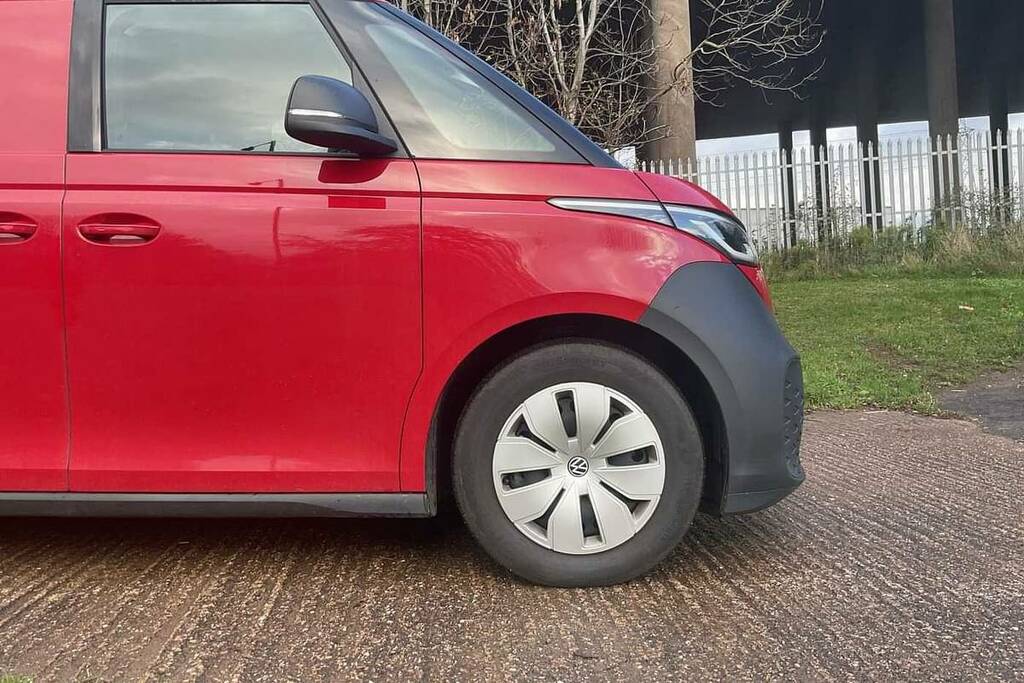 Volkswagen ID.Buzz 210Kw Commerce 79Kwh BL25JPV Red #5