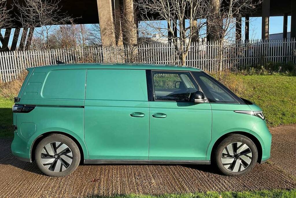 Volkswagen ID.Buzz 210Kw Commerce Plus 79Kwh BL25JNZ Green #4