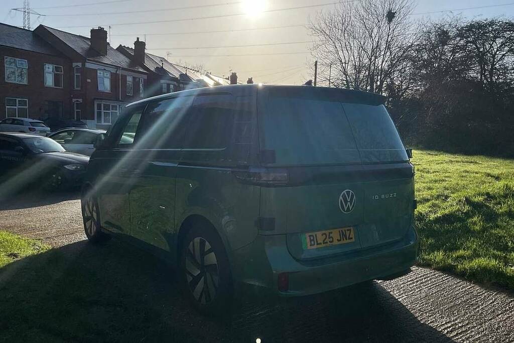 Volkswagen ID.Buzz 210Kw Commerce Plus 79Kwh BL25JNZ Green #3