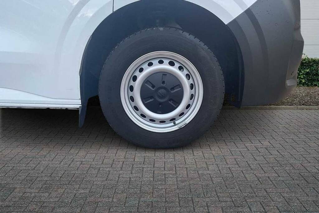 Volkswagen Transporter 2.0 Tdi 150 Commerce Plus Van BA25DWW White #5
