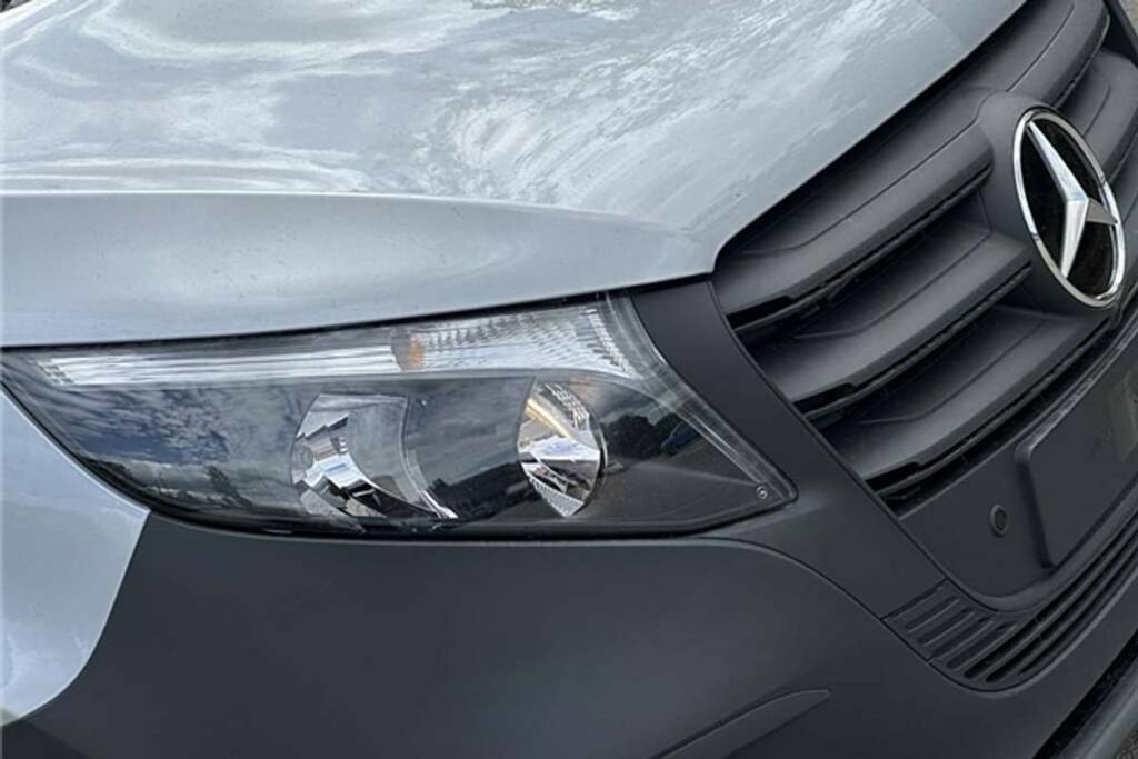 Mercedes-Benz Vito 114Cdi Pro Van Silver #2