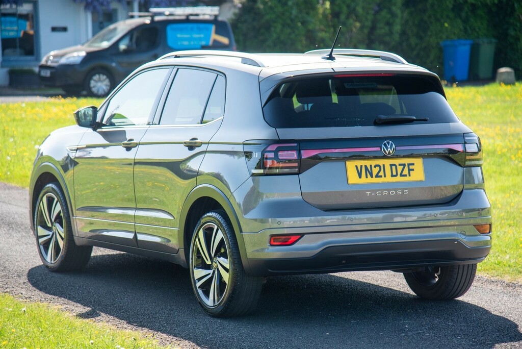 Volkswagen T-Cross 1.0 Tsi R-line Euro 6 Ss VN21DZF Grey #2