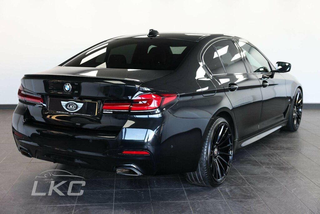 BMW 5 Series Saloon 2.0 520D Mht M Sport Steptronic Euro 6 Ss YE71JKJ Black #2