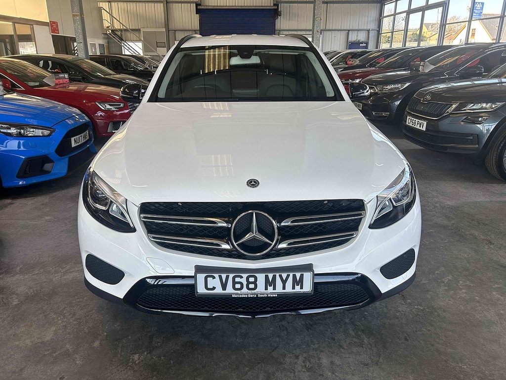Mercedes-Benz GLC Class 2.1 Glc220d Urban Edition Suv G-tronic CV68MYM White #3