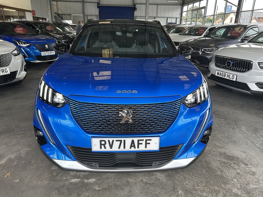 Peugeot e-2008 50Kwh Gt Suv 136 Ps RV71AFF Blue #3