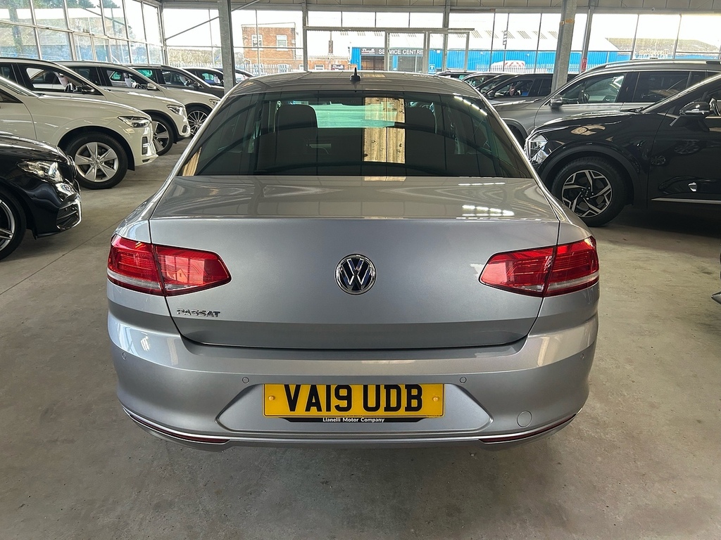 Volkswagen Passat 1.5 Tsi Evo Se Business Saloon Dsg Euro Silver #6