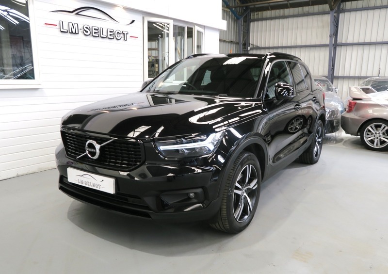 Volvo XC40 B4 R-design 195 KP70JJV Black #4