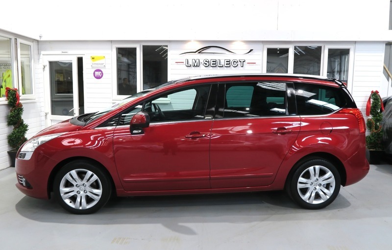 Peugeot 5008 Hdi Exclusive 150 Red