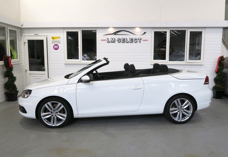 Volkswagen EOS Sport Tdi Bluemotion Technology White