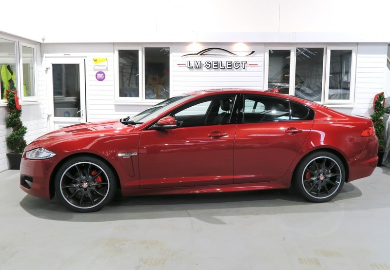 Jaguar XF D R-sport Black 200 Red