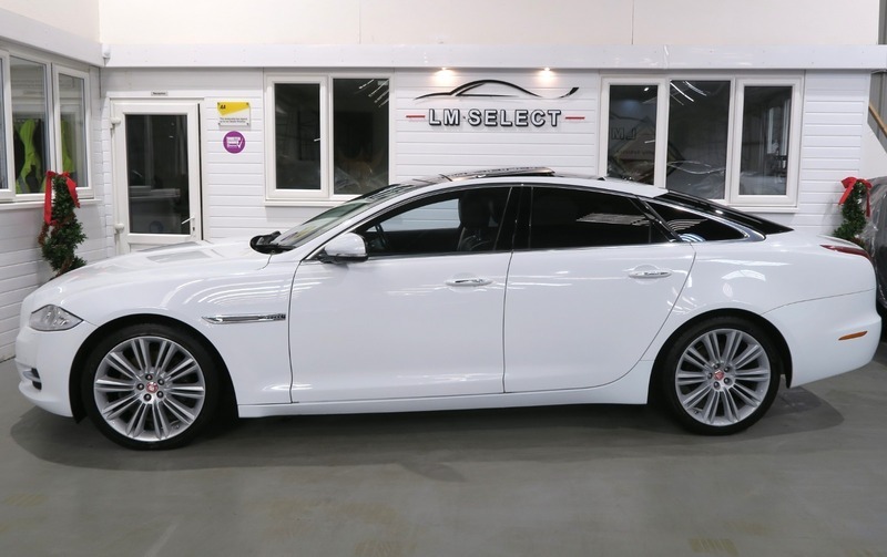 Jaguar XJ D V6 Portfolio 275 White