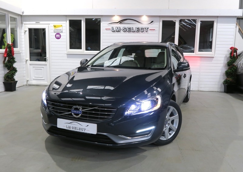 Volvo V60 D5 Se Lux Nav Grey #2
