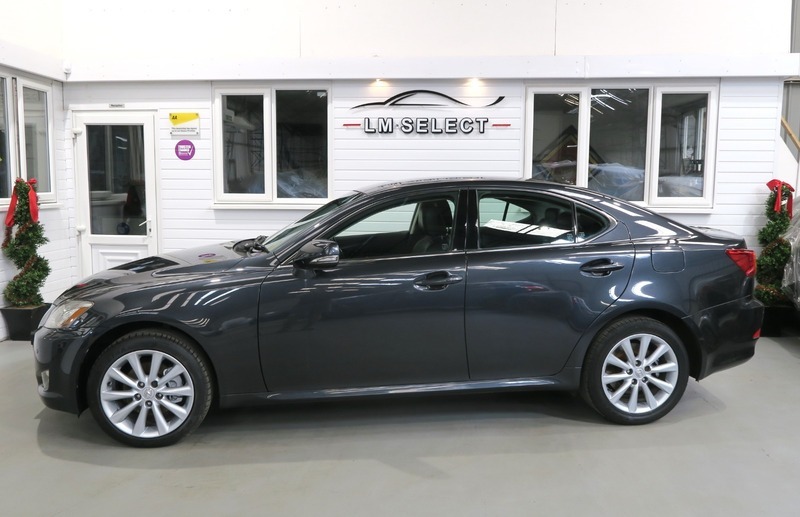 Lexus IS Se-l 175 Grey