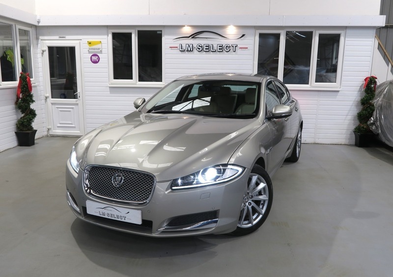 Jaguar XF D V6 Premium Luxury Gold #3