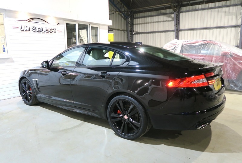 Jaguar XF V6 S Portfolio 275 GF12YFR Black #6