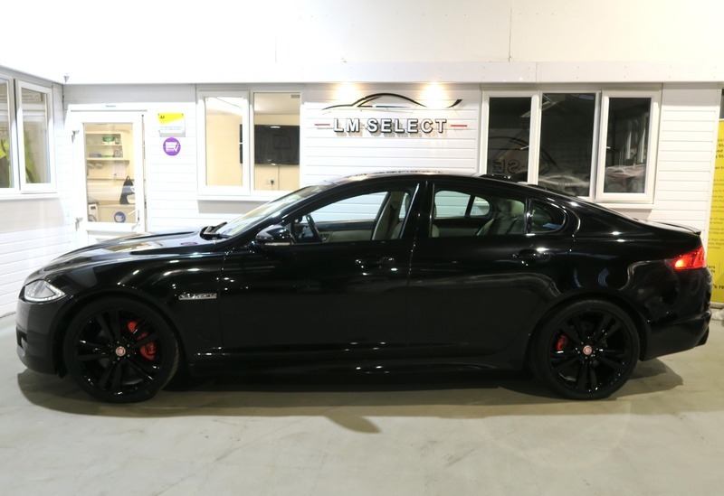 Jaguar XF V6 S Portfolio 275 Black