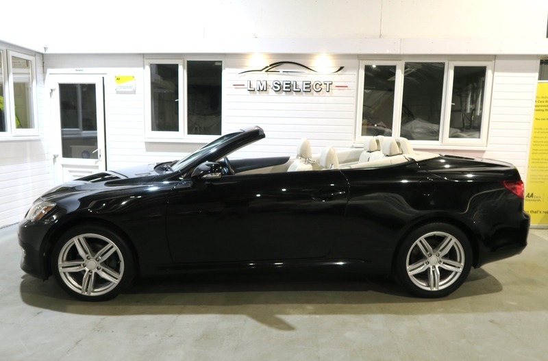 Lexus IS Advance 205 Black