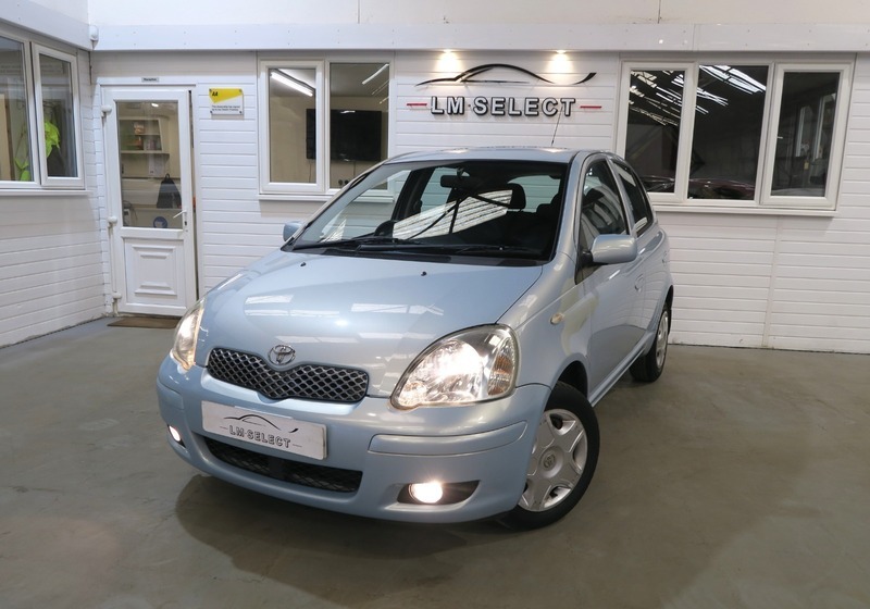 Toyota Yaris Vvti Blue 67 Blue #2