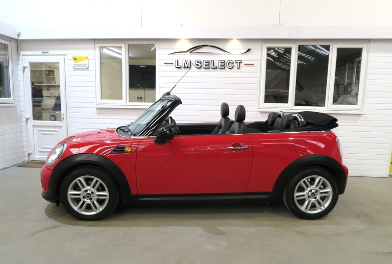 Mini Hatch 125 Red