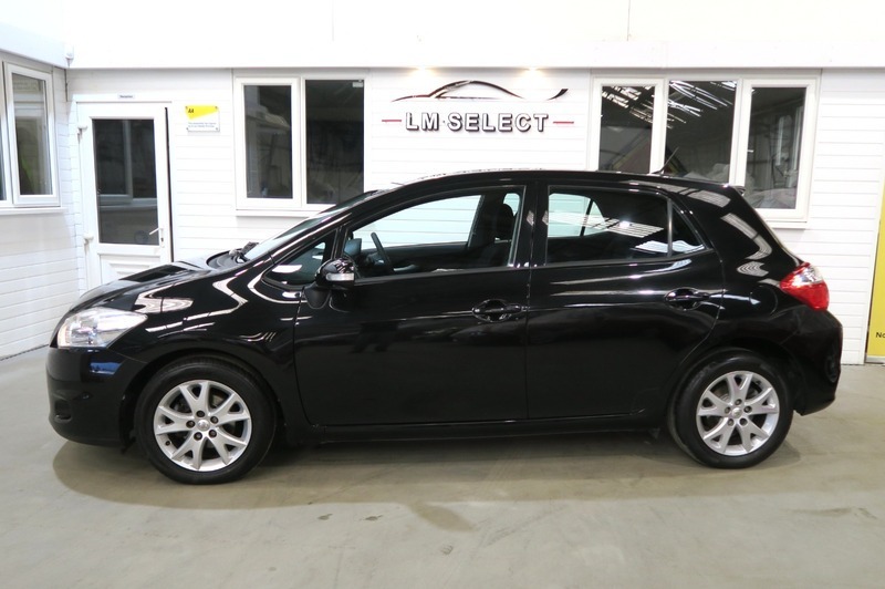 Toyota Auris D-4d Tr 90 Black