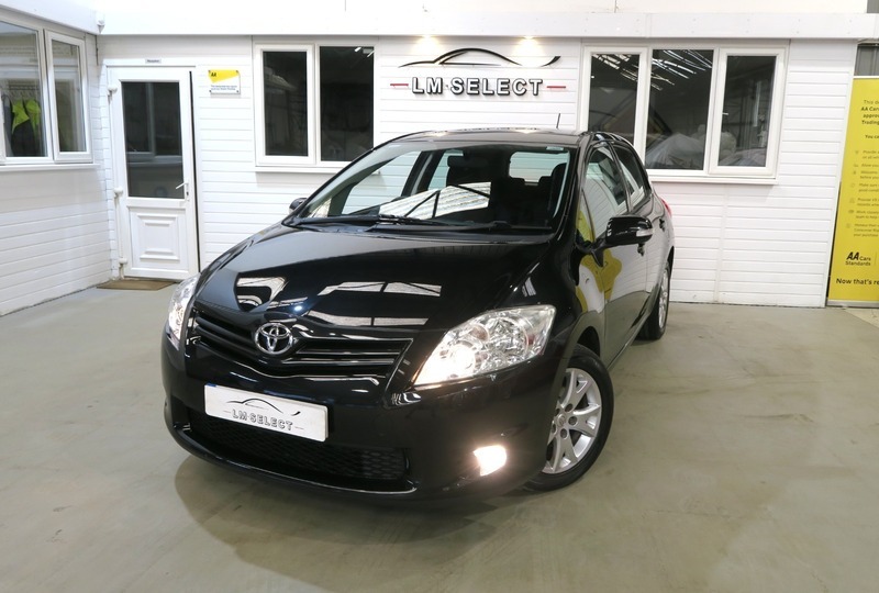 Toyota Auris D-4d Tr 90 AO12EKT Black #3