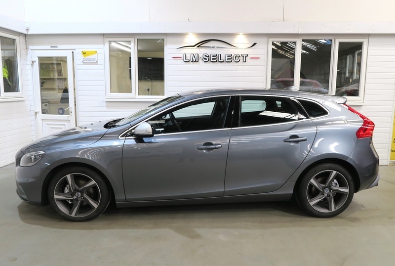 Volvo V40 D2 R-design 115 Grey