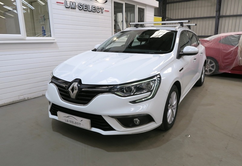 Renault Megane Play Dci 115 White #4