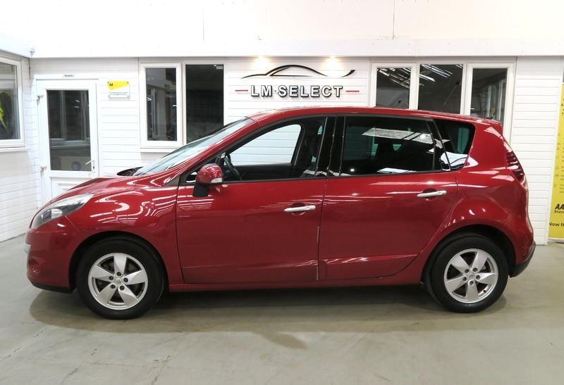 Renault Scenic Dynamique Tomtom Dci 110 Red