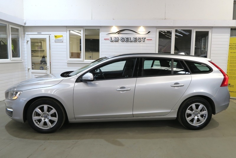 Volvo V60 D2 Business Edition 115 Silver