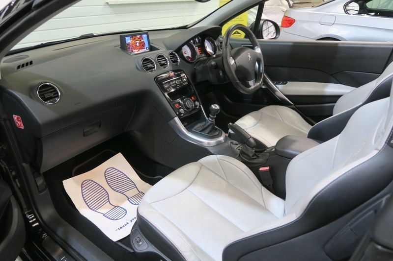 Peugeot 308 CC Convertible 1.6 Thp White #21
