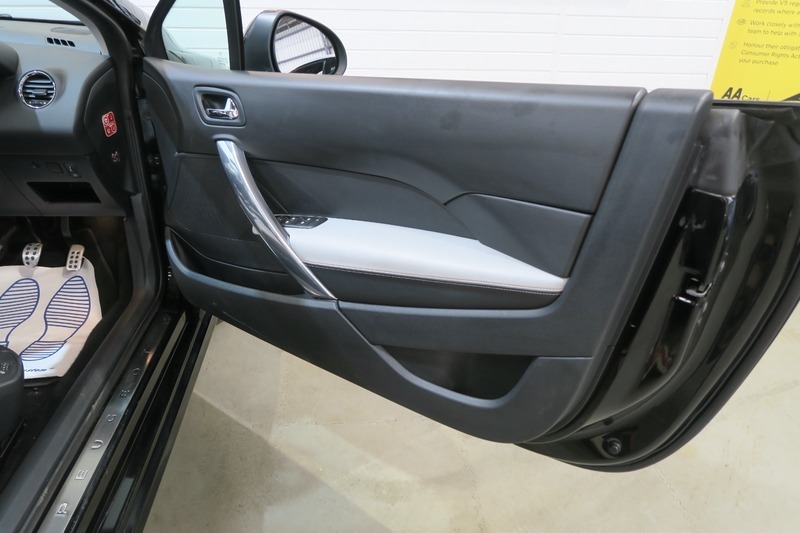 Peugeot 308 CC Convertible 1.6 Thp White #24