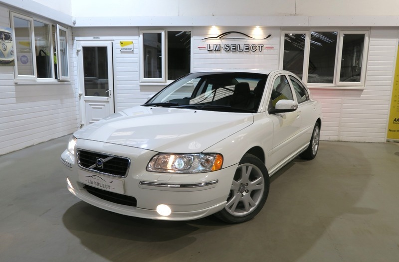 Volvo S60 2.0 T Se Lux AN08FML White #6