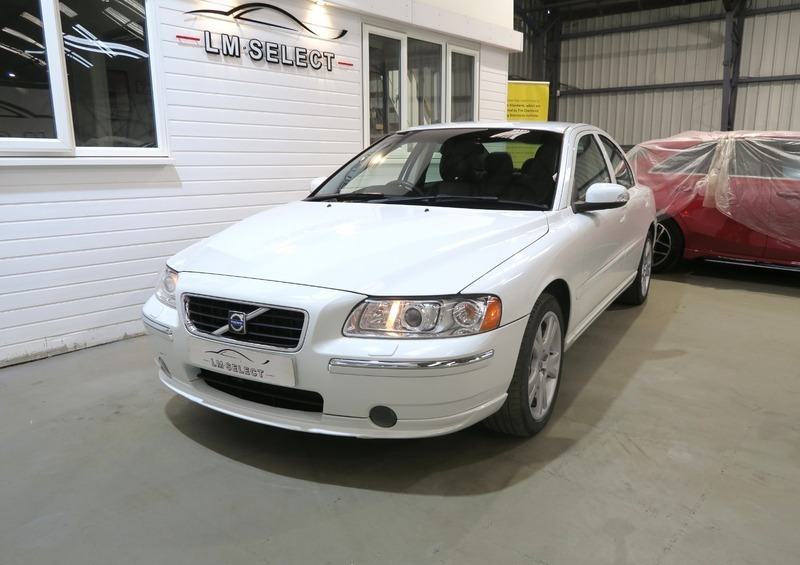 Volvo S60 2.0 T Se Lux AN08FML White #2