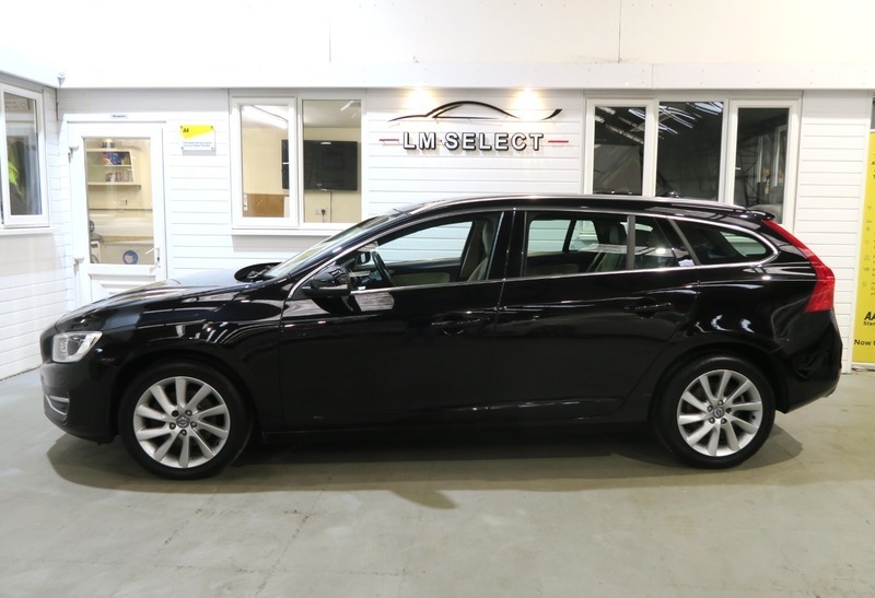 Volvo V60 D2 Se Lux 115 Black