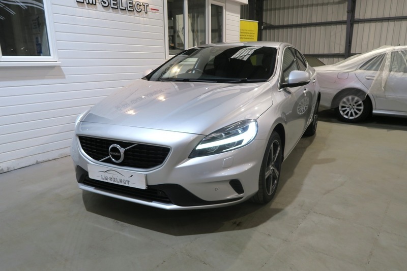 Volvo V40 D2 R-design 120 GU67MDK Silver #4