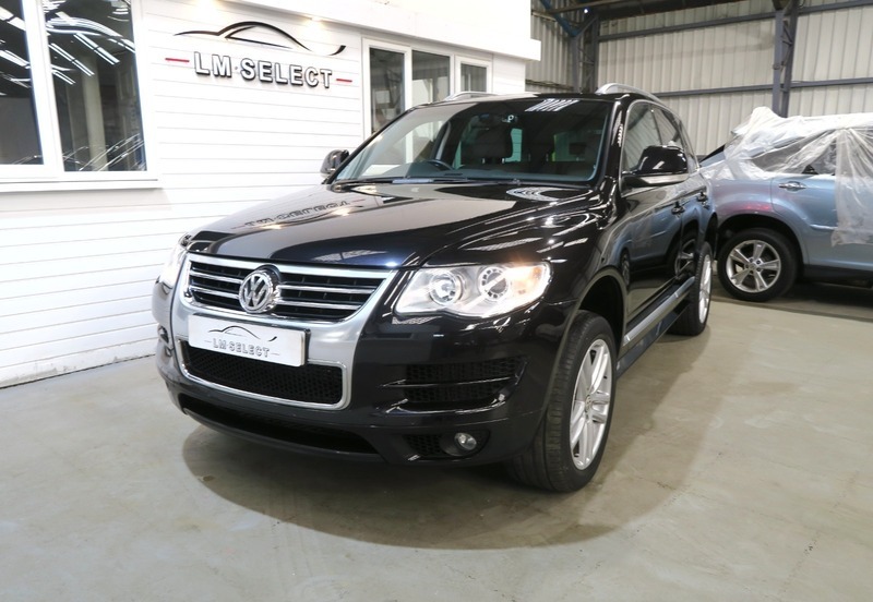 Volkswagen Touareg V6 Altitude Tdi 224 Black #2
