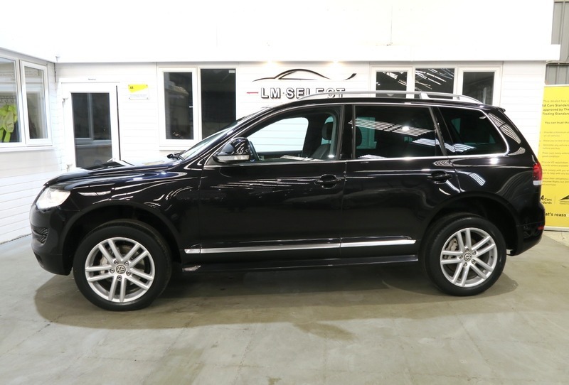 Volkswagen Touareg V6 Altitude Tdi 224 Black